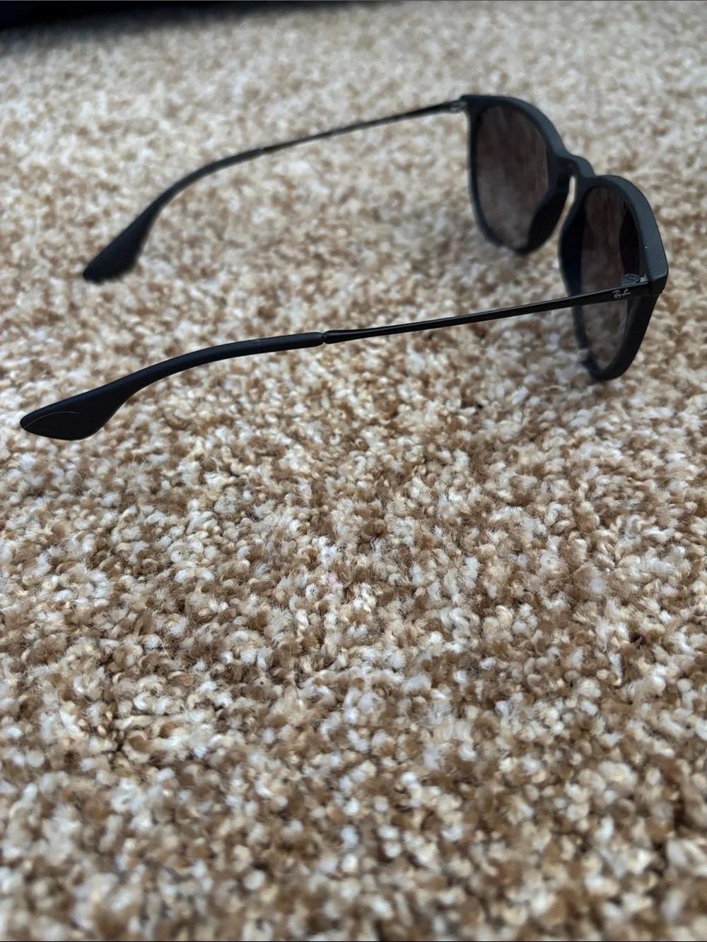 Ray-Ban classic ray